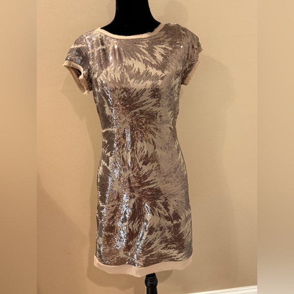 Women’s VINCE CAMUTO bronze gold sequin sheath dress- size 6 - Picture 2 of 8